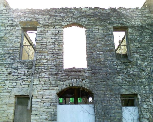 Ruins in Iredell, Texas, by John Cunyus